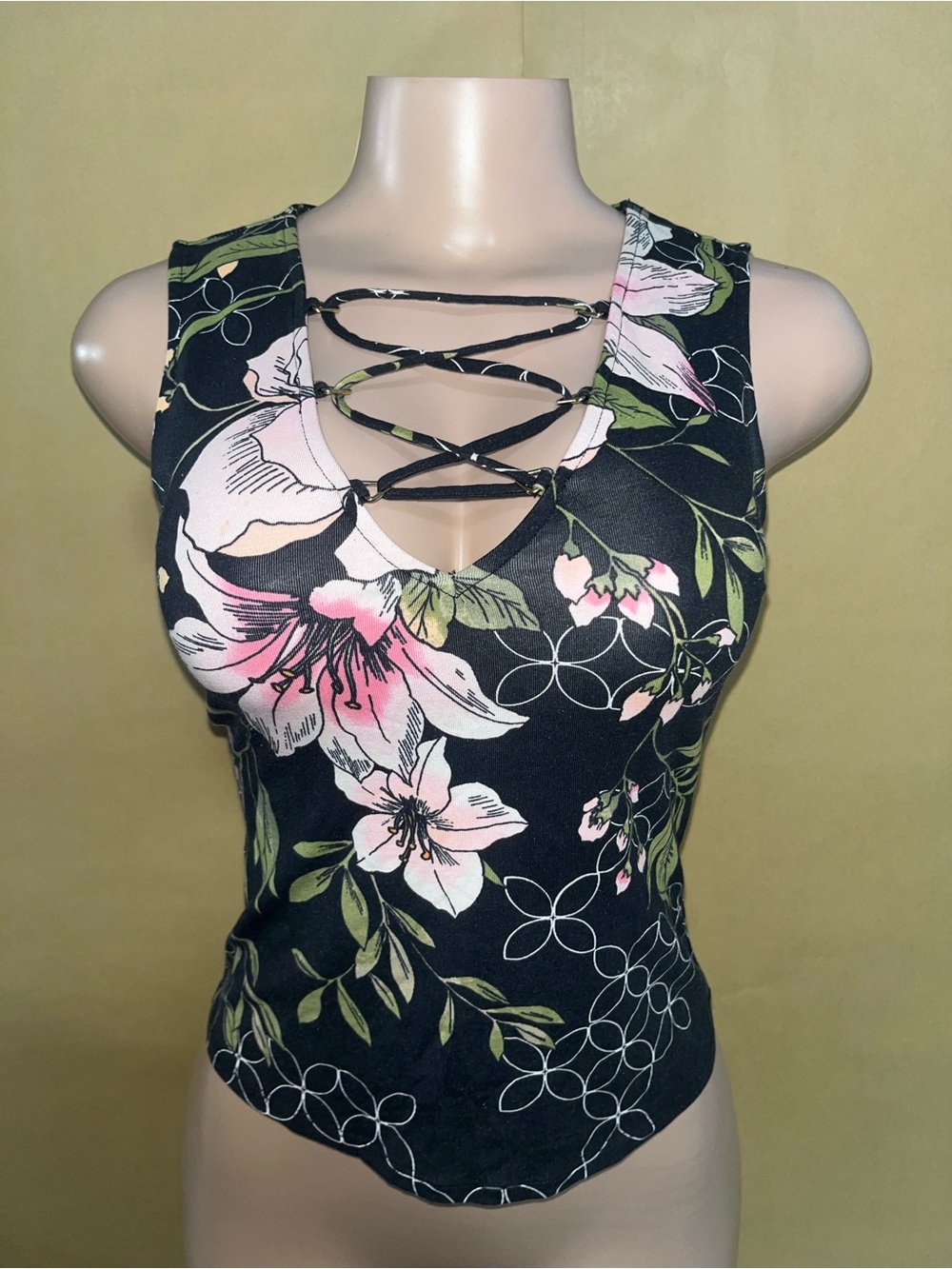 Guess Black Floral Lace-Up V-Neck Tank Top